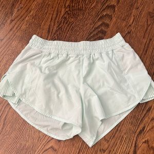Lululemon size 6 shorts